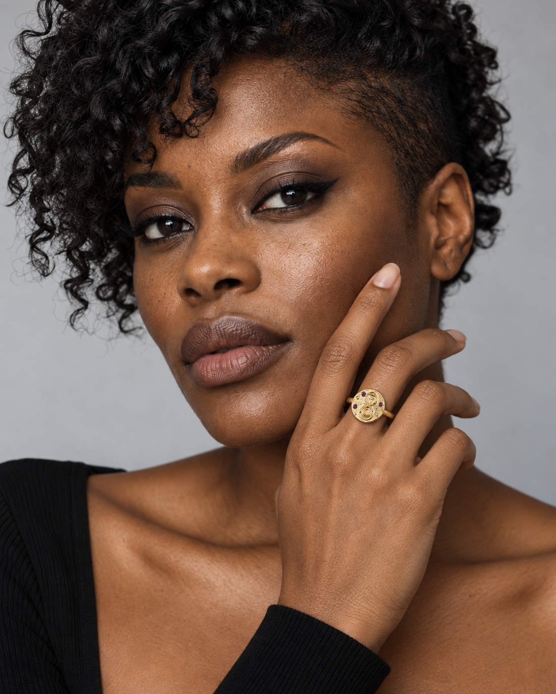 Naja Snake Ring — worn by an adult AI model