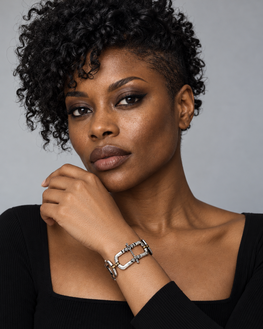 Electra Cross Link Chain Bracelet worn by an adult Noctimoth model