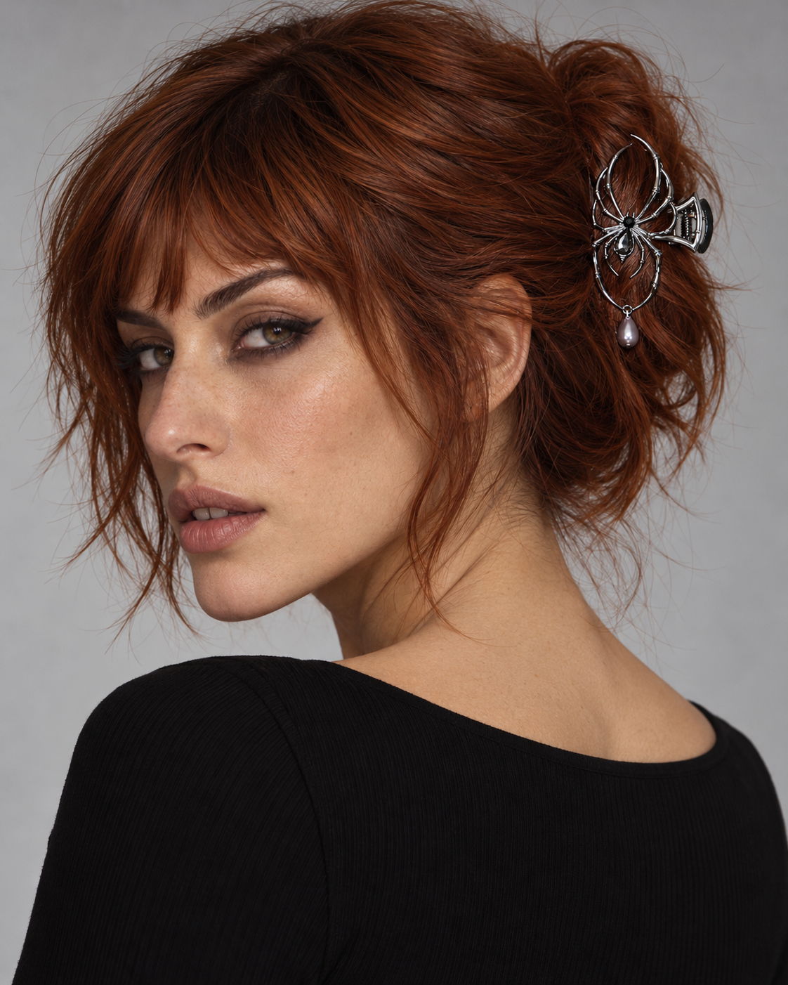 Sylex Spider Claw Hair Clip worn by an adult Noctimoth model
